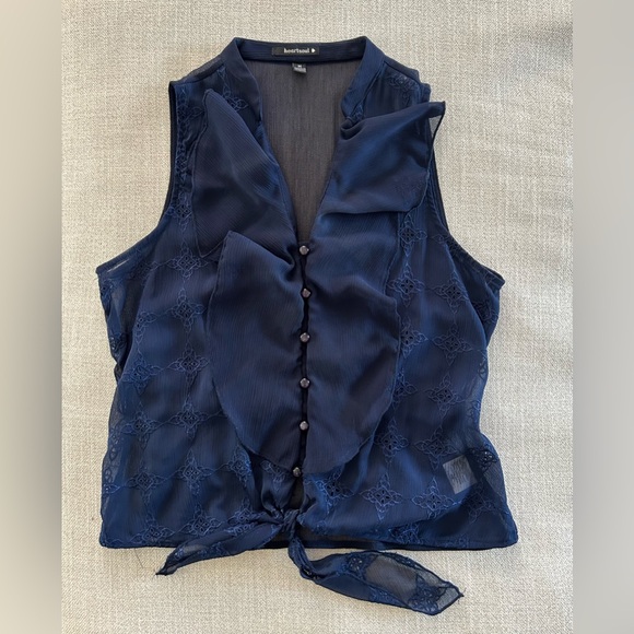 NWOT Heart Soul Navy Blue Sleeveless Button Up Ruffled Tie Top. Size Medium - Picture 7 of 10